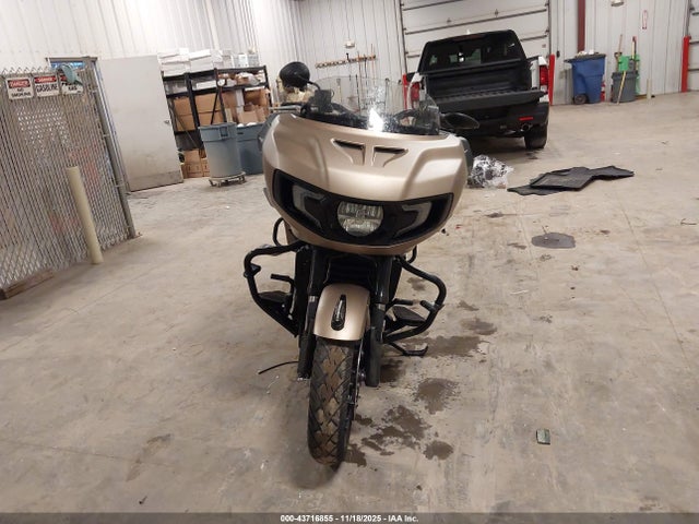 2020 INDIAN MOTORCYCLE CO. CHALLENGER 56KLCDRR4L3386268 Photo 4
