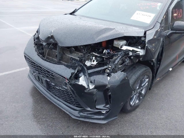 5TDDSKFC4SS181659 Toyota Sienna Xse