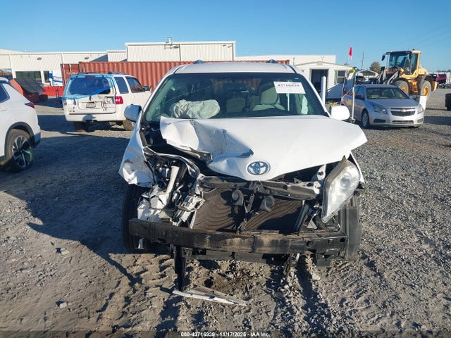 Aukcja sprzedaży 2017 Toyota Sienna Le 8 Passenger, vin: 5TDKZ3DC7HS855386, numer aukcji: 43716939