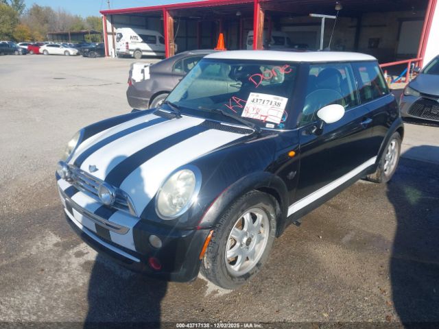 2006 MINI COOPER WMWRC33546TJ77274 Photo 1