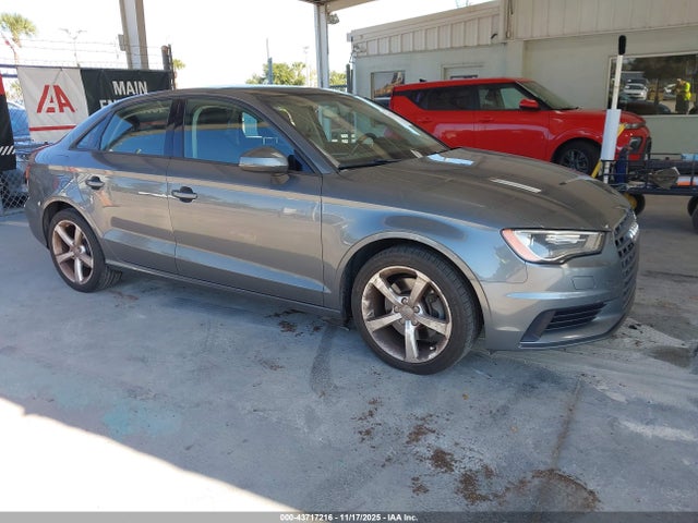 2015 AUDI A3 WAUACGFF2F1009881 Photo 0