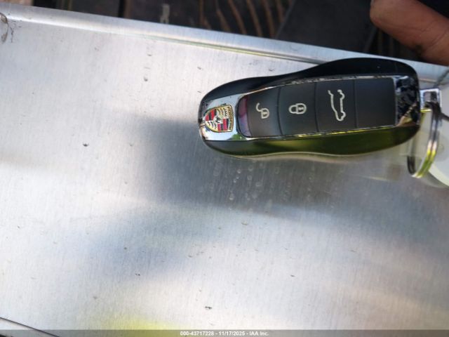 2012 PORSCHE CAYENNE WP1AB2A22CLA40284 Photo 10