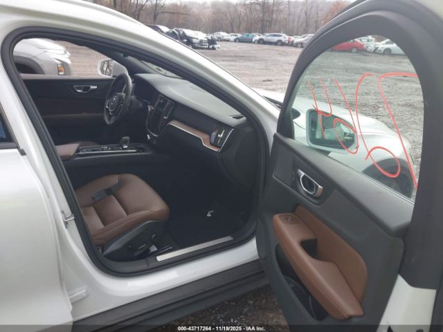 2025 VOLVO V60 CROSS COUNTRY YV4L12WK6S2149807 Photo 4
