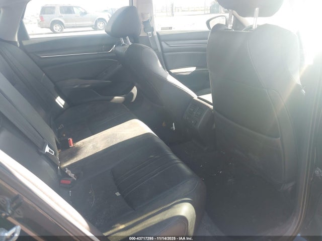 1HGCV3F93NA006822 Honda lfb2
