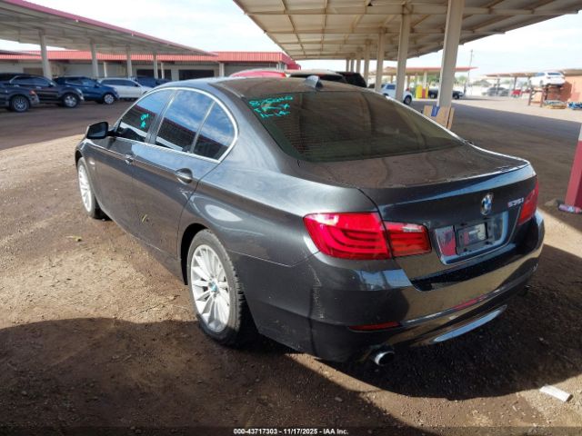 2011 BMW 535I WBAFU7C57BC876240 Photo 2