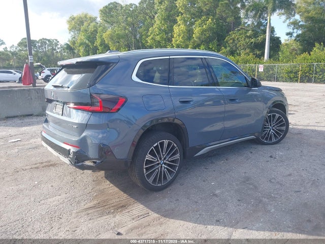 2024 BMW X1 WBX73EF04R5Z92995 Photo 3