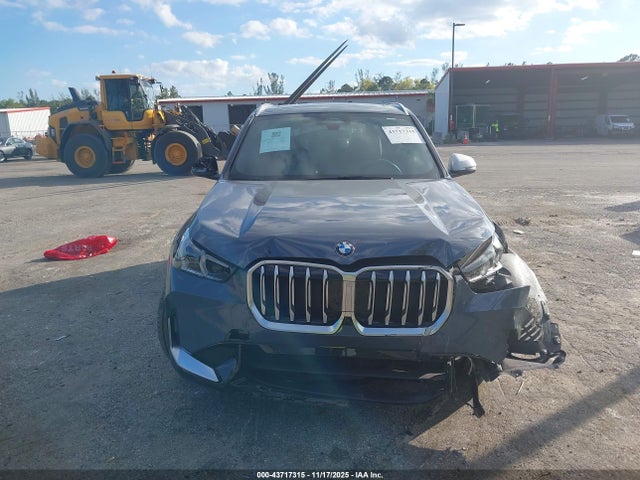 2024 BMW X1 WBX73EF04R5Z92995 Photo 5