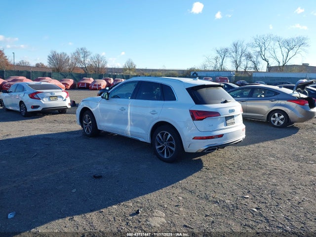 2022 AUDI Q5 WA1EAAFY1N2111247 Photo 2