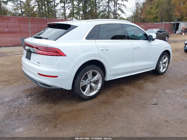 2023 AUDI Q8 WA1AVBF1XPD020920 Photo 3
