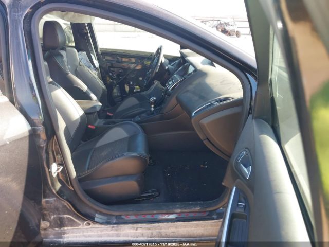 2015 FORD FOCUS ST 1FADP3L90FL334146 Photo 4