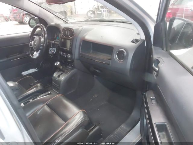 2011 JEEP COMPASS 1J4NF5FB0BD167040 Photo 4