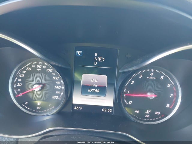 43717747 :رقم المزاد ، 55SWF4KB7FU009124 vin ، 2015 Mercedes-benz C 300 4matic مزاد بيع