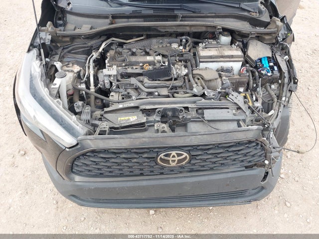 Продаж на аукціоні авто 2022 Toyota Corolla Cross Le, vin: 7MUCAAAG2NV008168, номер лоту: 43717752