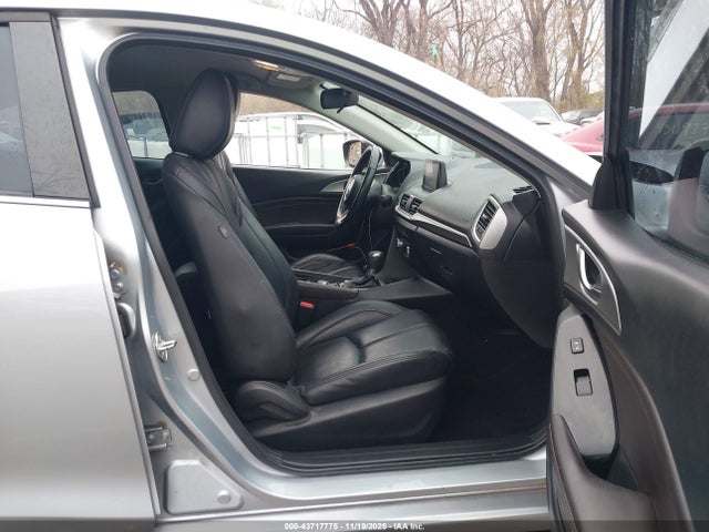 Продаж на аукціоні авто 2018 Mazda Mazda3 Touring, vin: 3MZBN1V34JM200264, номер лоту: 43717775