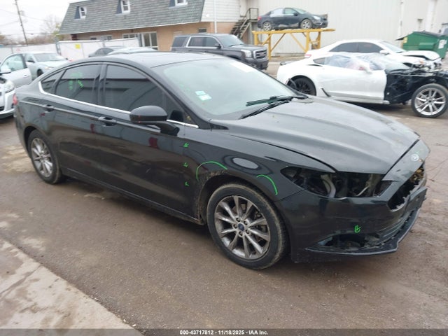 43717812 :رقم المزاد ، 3FA6P0HD7HR367394 vin ، 2017 Ford Fusion Se مزاد بيع