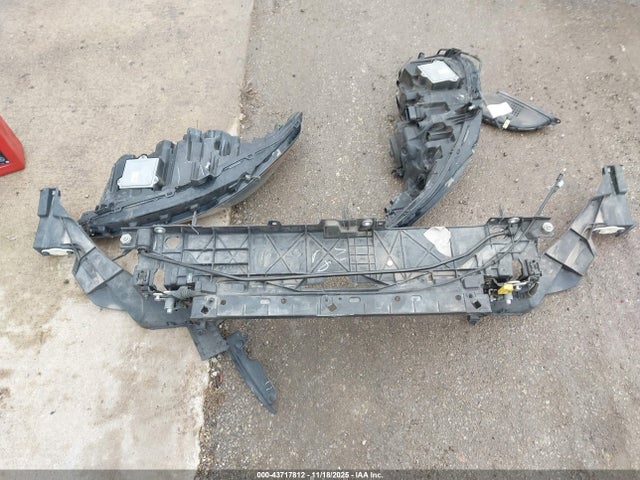 43717812 :رقم المزاد ، 3FA6P0HD7HR367394 vin ، 2017 Ford Fusion Se مزاد بيع
