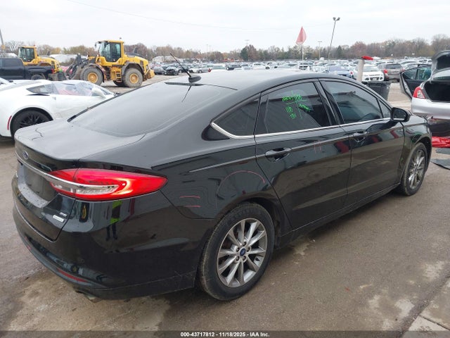 43717812 :رقم المزاد ، 3FA6P0HD7HR367394 vin ، 2017 Ford Fusion Se مزاد بيع