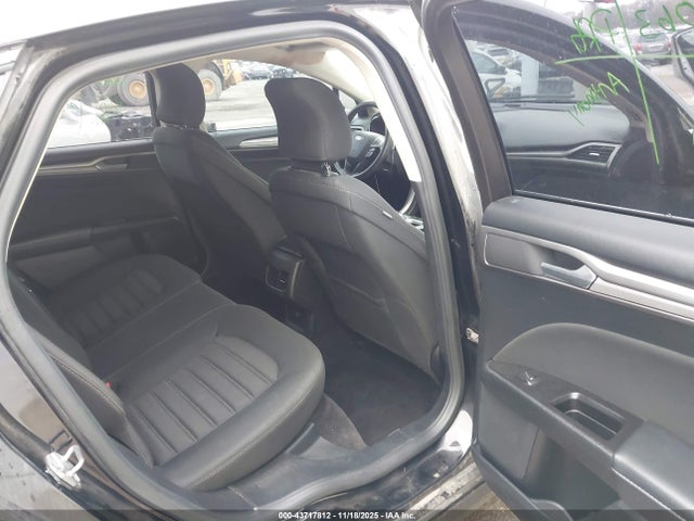 43717812 :رقم المزاد ، 3FA6P0HD7HR367394 vin ، 2017 Ford Fusion Se مزاد بيع