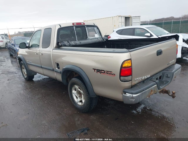 2002 TOYOTA TUNDRA 5TBBT441X2S274518 Photo 2