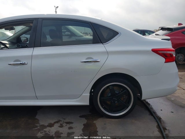 Продажа на аукционе авто 2017 Nissan Sentra Sr Turbo, vin: 3N1CB7AP6HY279101, номер лота: 43717947