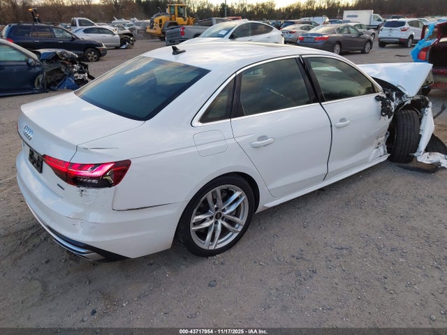 2022 AUDI A4 WAUEAAF42NN012998 Photo 3
