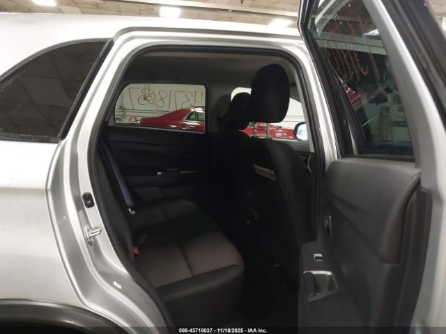 2018 MITSUBISHI OUTLANDER SPORT JA4AR3AUXJU023044 Photo 7