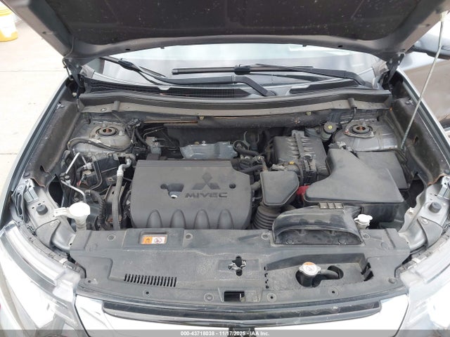 43718038 :رقم المزاد ، JA4AD3A33JZ017286 vin ، 2018 Mitsubishi Outlander Se مزاد بيع