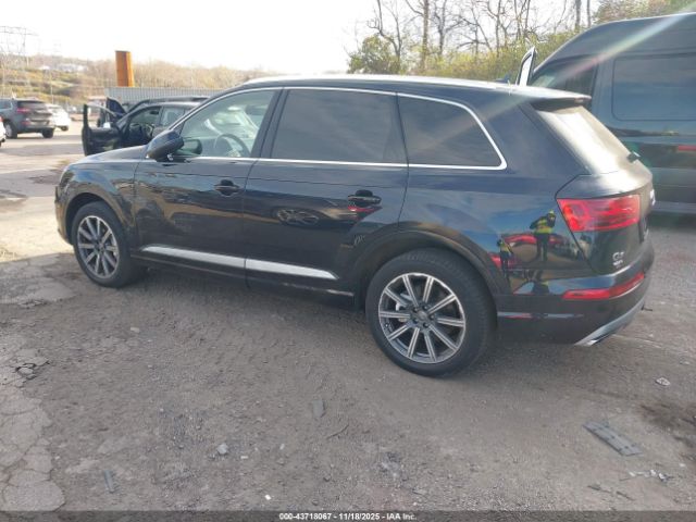 2017 AUDI Q7 WA1VAAF72HD059174 Photo 2