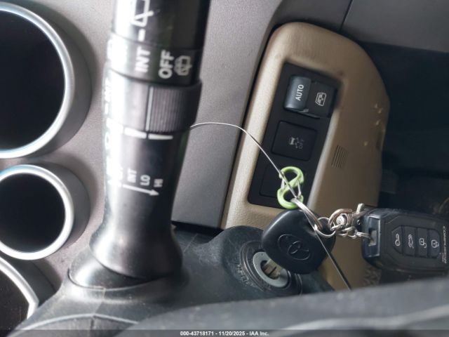 2012 TOYOTA SEQUOIA 5TDJY5G10CS065800 Photo 10