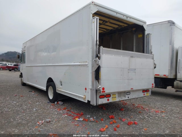 2015 FORD F-59 COMMERCIAL STRIPPED 1F66F5KY6F0A03991 Photo 2