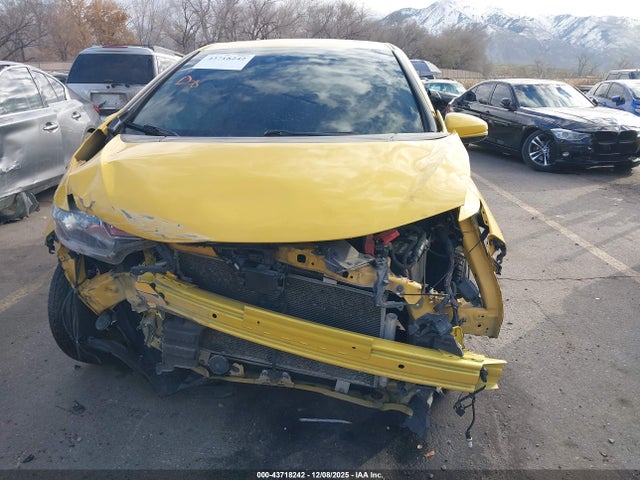 3HGGK5H82JM735787 Honda FIT EX