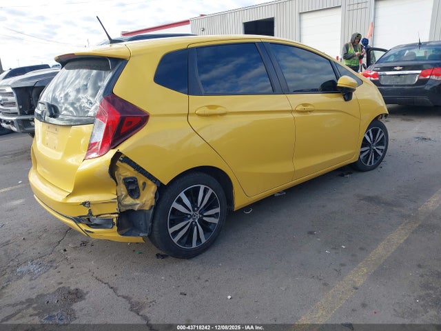 3HGGK5H82JM735787 Honda FIT EX