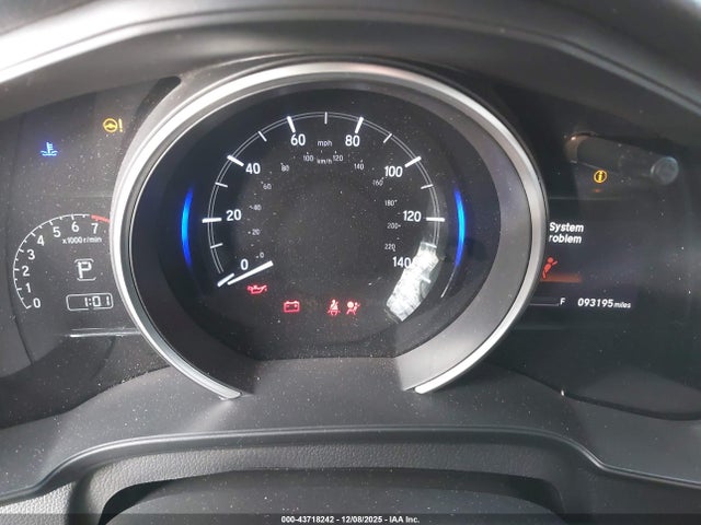 3HGGK5H82JM735787 Honda FIT EX