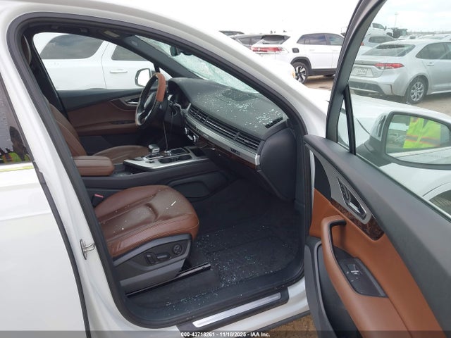 2017 AUDI Q7 WA1LHAF70HD043476 Photo 4