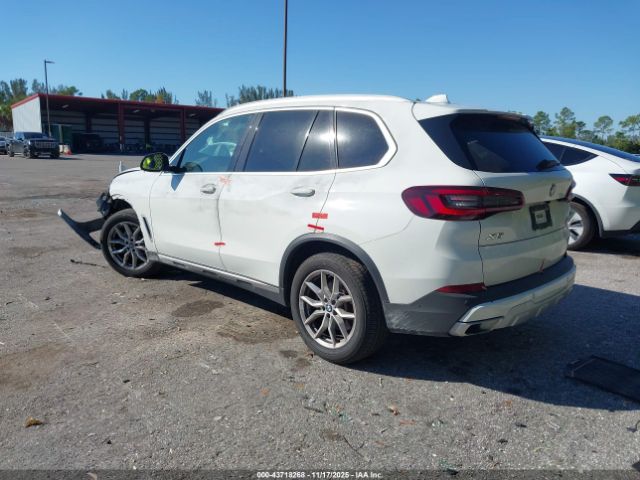 2023 BMW X5 5UXCR6C01P9P47998 Photo 2