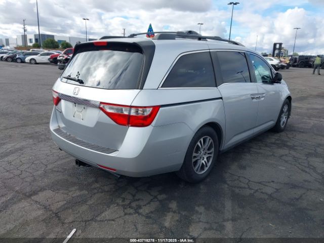 2011 HONDA ODYSSEY 5FNRL5H6XBB056813 Photo 3