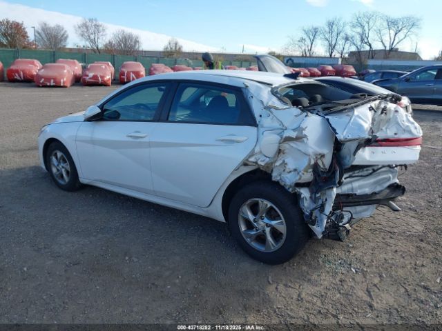 2021 HYUNDAI ELANTRA 5NPLL4AG2MH041438 Photo 2