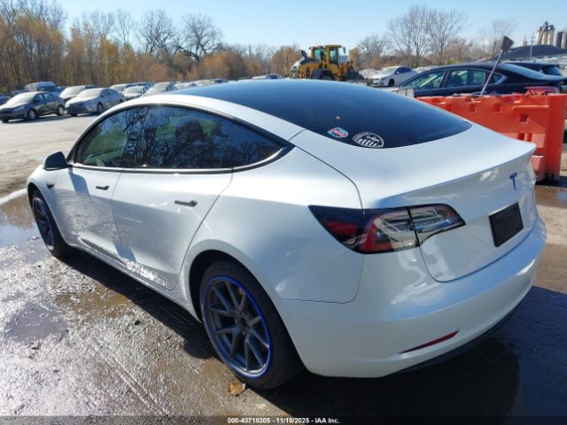 2022 TESLA MODEL 3 5YJ3E1EB7NF174767 Photo 2