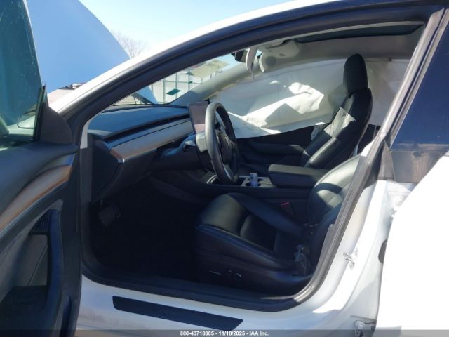 2022 TESLA MODEL 3 5YJ3E1EB7NF174767 Photo 4