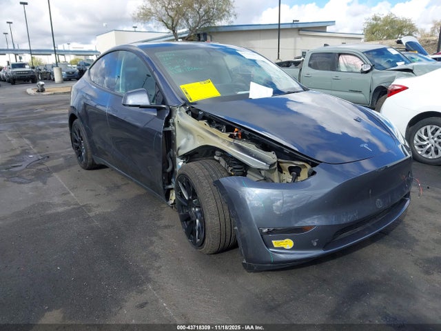 2022 TESLA MODEL Y 7SAYGDEE4NF354335 Photo 0
