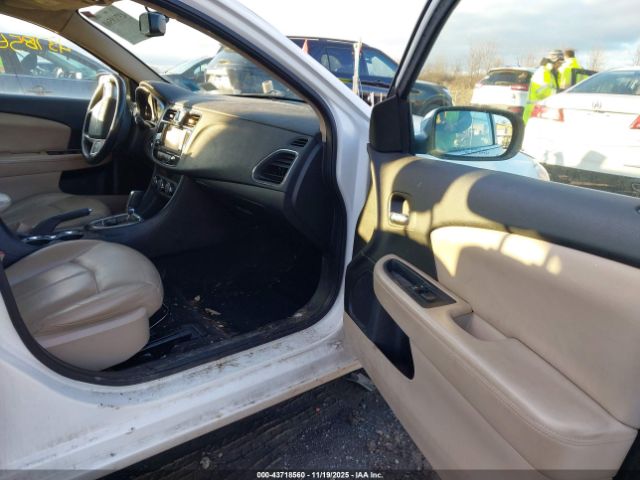 2012 CHRYSLER 200 1C3CCBCB1CN183532 Photo 4