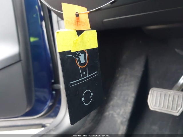 2023 TESLA MODEL Y 7SAYGAEE1PF909534 Photo 10