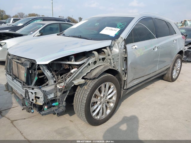 2018 CADILLAC XT5 1GYKNGRS2JZ248300 Photo 1