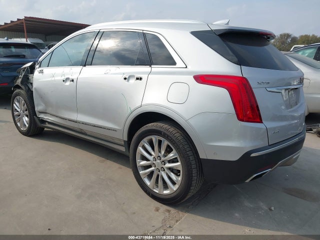 2018 CADILLAC XT5 1GYKNGRS2JZ248300 Photo 2