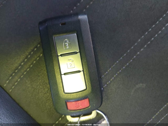 2020 MITSUBISHI OUTLANDER JA4AZ3A3XLZ044277 Photo 10