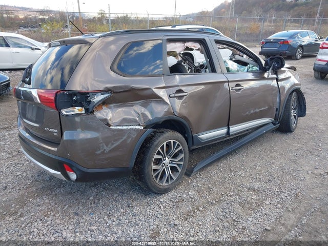 Продажа на аукционе авто 2016 Mitsubishi Outlander Sel, vin: JA4AZ3A38GZ004897, номер лота: 43718659