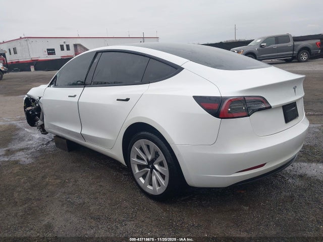 2022 TESLA MODEL 3 5YJ3E1EA8NF303350 Photo 2