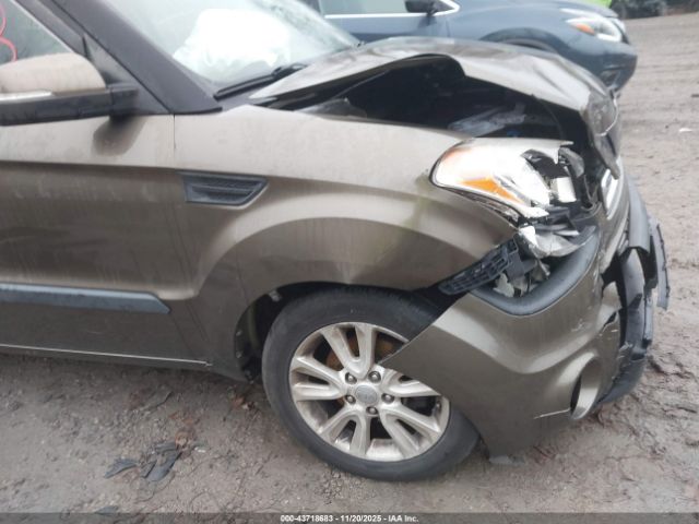 2012 KIA SOUL KNDJT2A61C7476828 Photo 5
