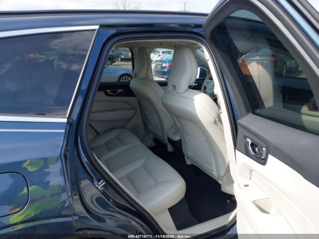 2022 VOLVO XC60 YV4L12DK0N1925829 Photo 7