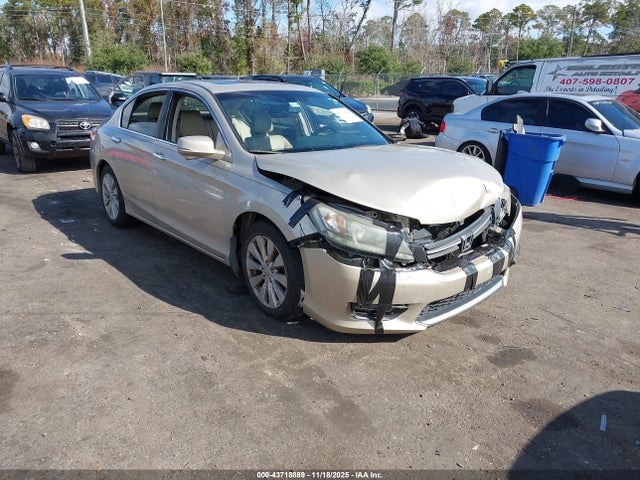 2013 HONDA ACCORD SDN 1HGCR2F82DA189876